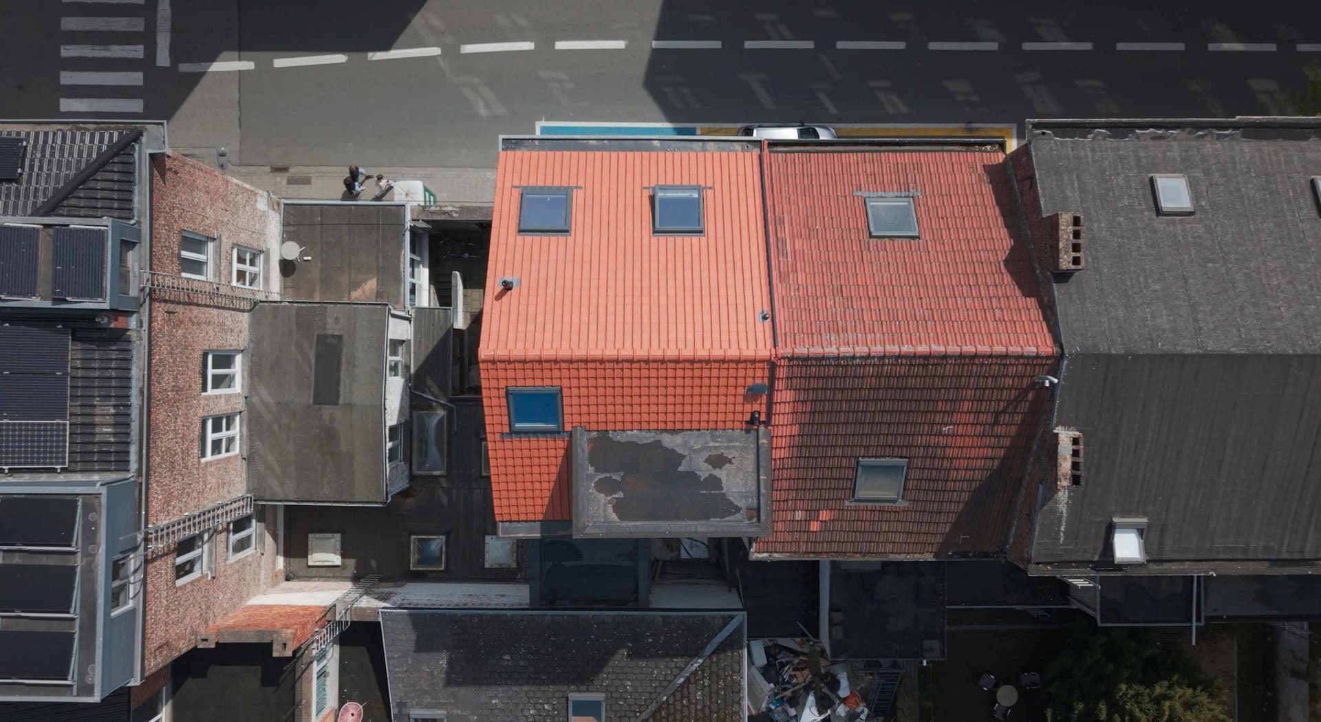 Roof before/after - before